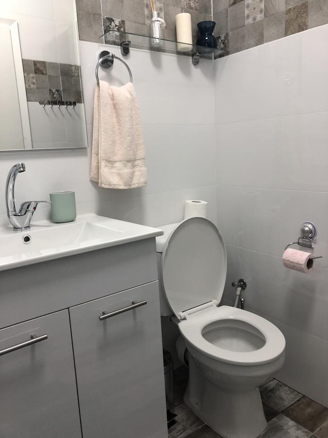 Studio Apartment In Bat-Yam بات يام المظهر الخارجي الصورة