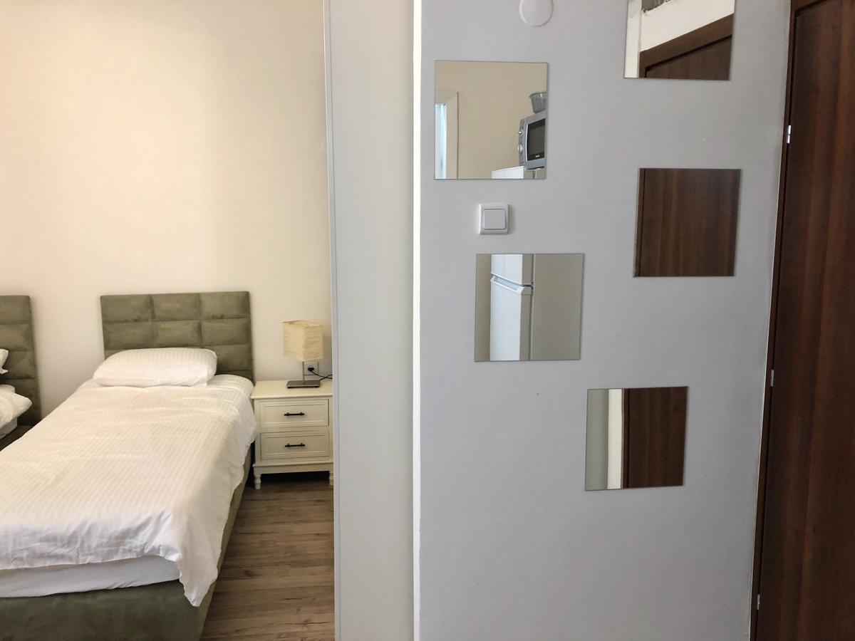 Studio Apartment In Bat-Yam بات يام المظهر الخارجي الصورة