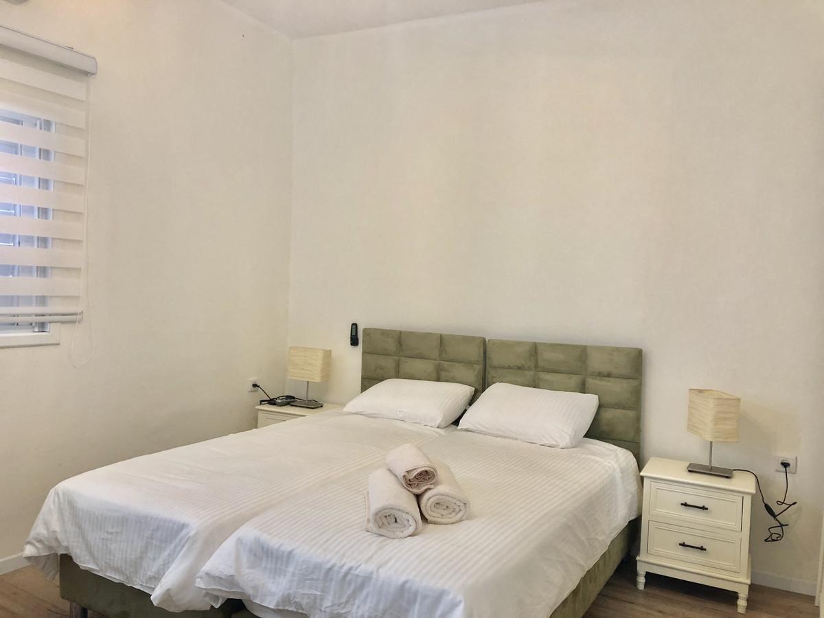 Studio Apartment In Bat-Yam بات يام المظهر الخارجي الصورة